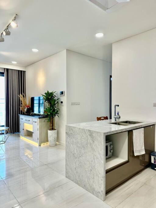 2 Bedroom Luxury Condo In City Central Ho-Chi-Minh-Stadt Exterior foto