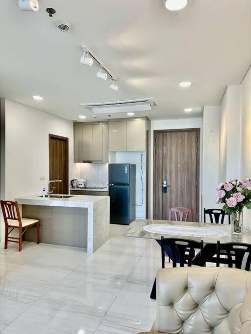 2 Bedroom Luxury Condo In City Central Ho-Chi-Minh-Stadt Exterior foto